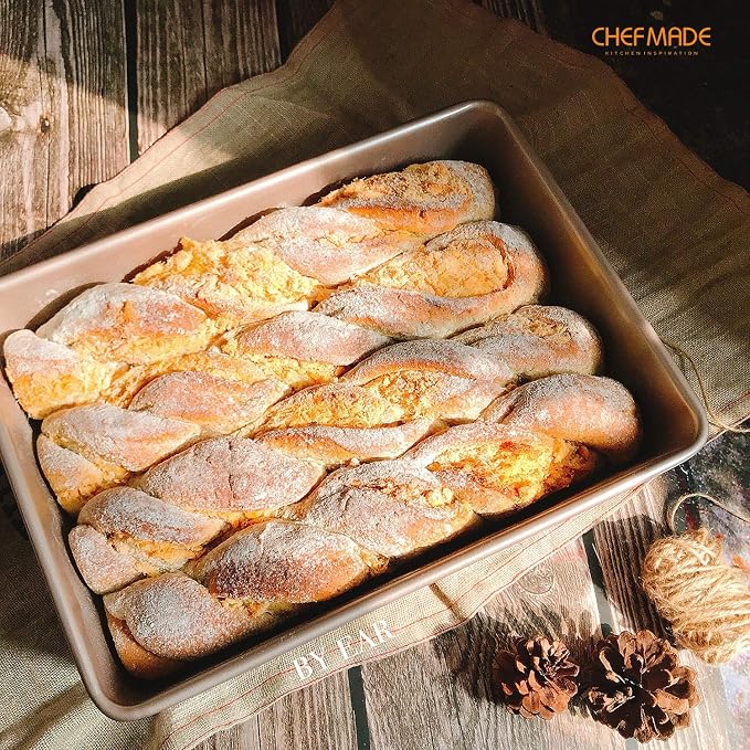 CHEFMADE 13-Inch Rectangle Cake Pan, Non-Stick Loaf Pan Deep Dish Bakeware for Oven Roasting Meat Bread Jelly Roll Battenberg Pizzas Pastries 9.7" x 13.6" X 2.4"(Champagne Gold) - Image 5