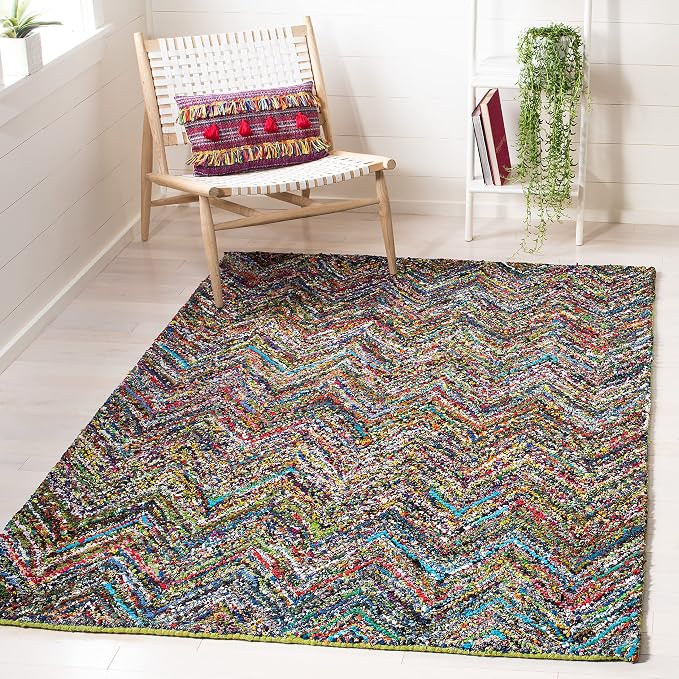 SAFAVIEH Nantucket Collection Area Rug - 5' x 8', Red & Blue & Multi, Handmade Modern Abstract Chevron Cotton, Ideal for High Traffic Areas in Living Room, Bedroom (NAN141B) by Unknown