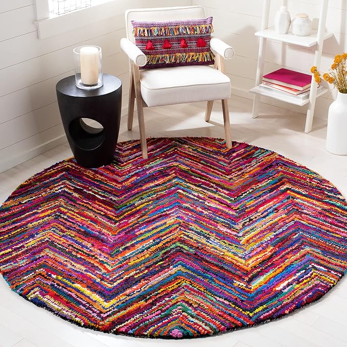 SAFAVIEH Nantucket Collection 4' Round Pink/Multi NAN141A Handmade Modern Abstract Chevron Cotton Area Rug by Unknown